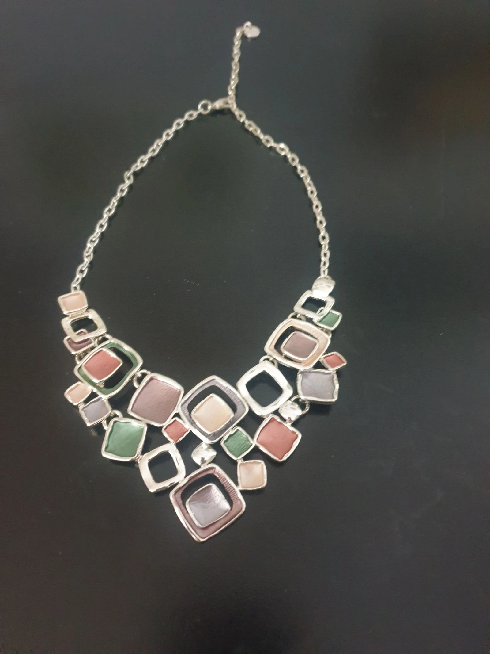 Collier fantaisie 